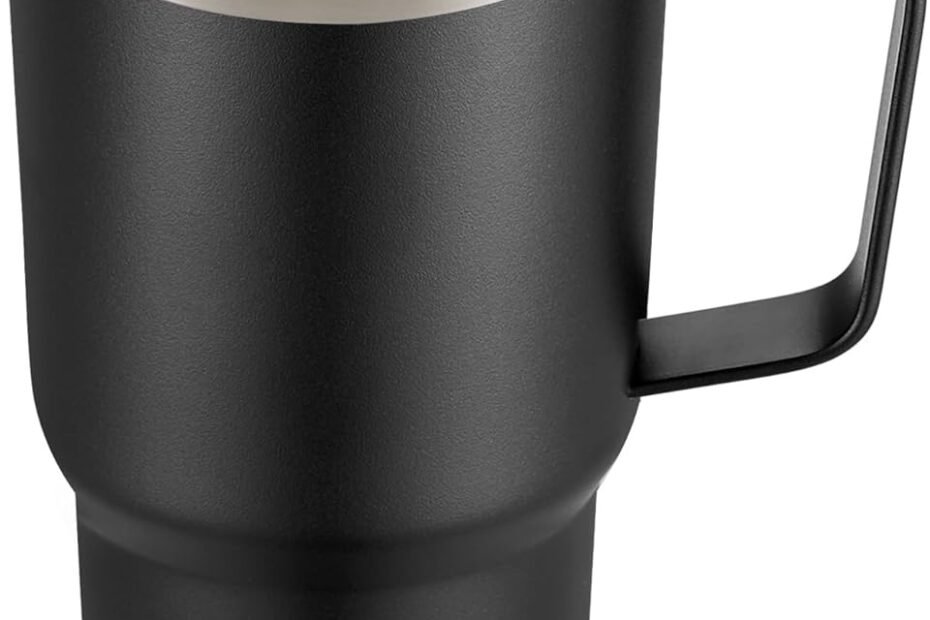 Ultimate 20 oz Stainless Steel Tumbler: Your Go-To for Hot & Cold Drinks!