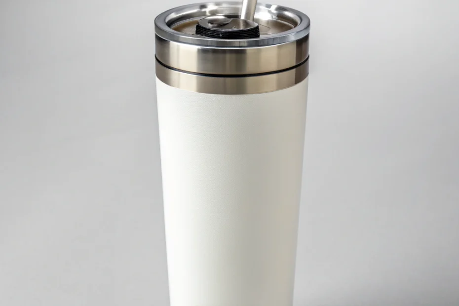 Explore the Stanley The IceFlow Flip Straw Tumbler 20 oz Features