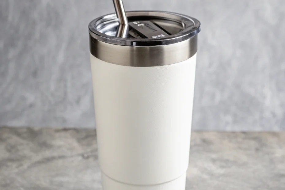 Stanley 30 oz Tumbler Straw: Your Guide to Drinkware Essentials